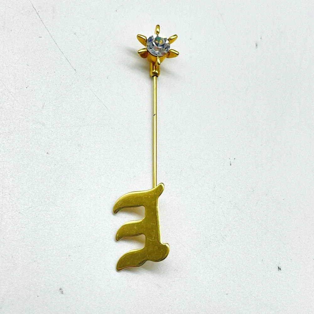 Vintage Letter E Stick Pin Gold Tone Clear Rhinestone Flower Initial Lapel